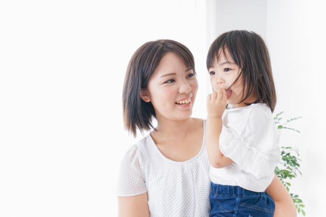 28397015 s - なぜシングルマザーが多い？日本の母子家庭の現状分析